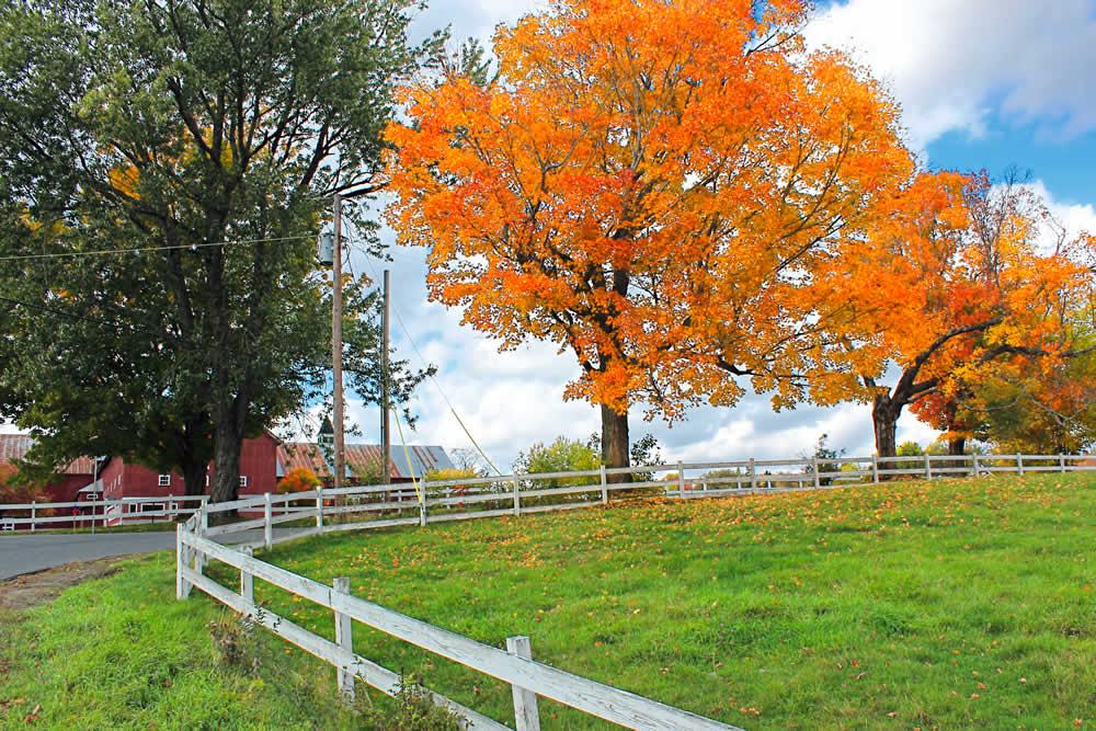 Very best things to do in Vermont in the fall and autumn season. Champlain Islands